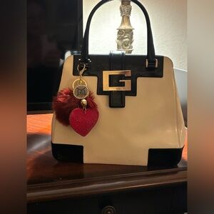 Authentic Vintage Gucci G Block top handle patent leather handbag